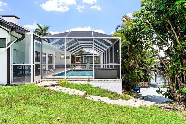 Primary Photo - 2328 SE 27th St