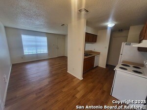 Building Photo - 11611 Capotillo St