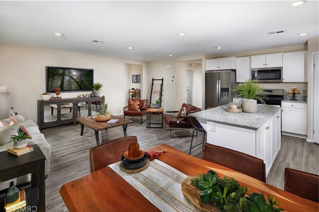 Virtually staged - 4254 W Avenue J5