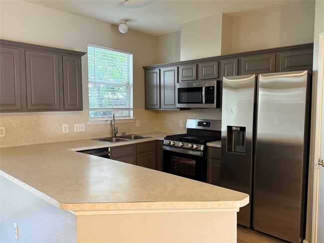 Building Photo - 8131 Montague Manor Ln