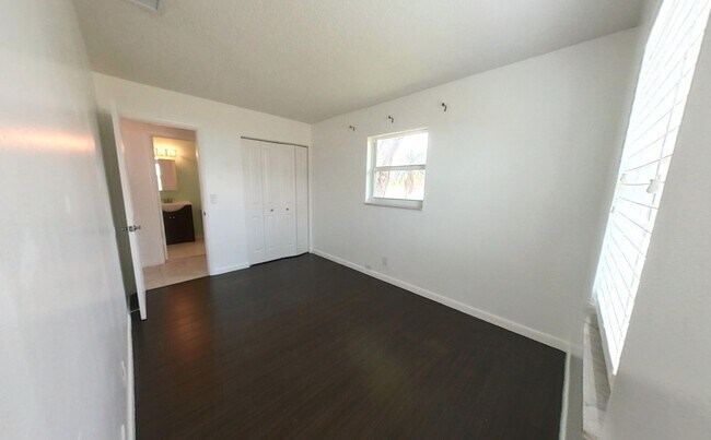 Building Photo - 1103 Harmony Way