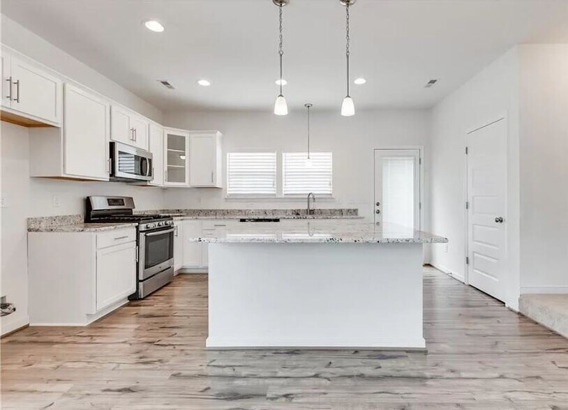 Building Photo - 10620 Marions Pl