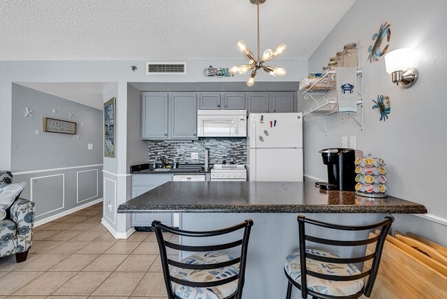 Building Photo - Winter Rental in Myrtle Beach! Unbeatable Ocean View! Perfect location! Beautifully clean!