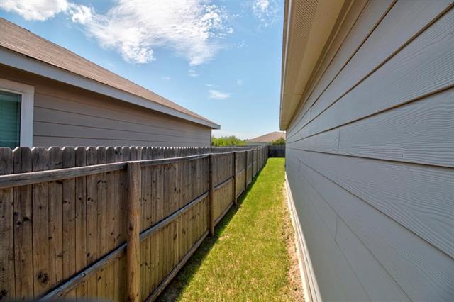 Building Photo - 1623 Daunton Dr