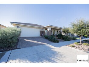 Building Photo - Modern 2/2.5 Mesa Home in Encore at Eastmark with Community Resort-Style Amenities!