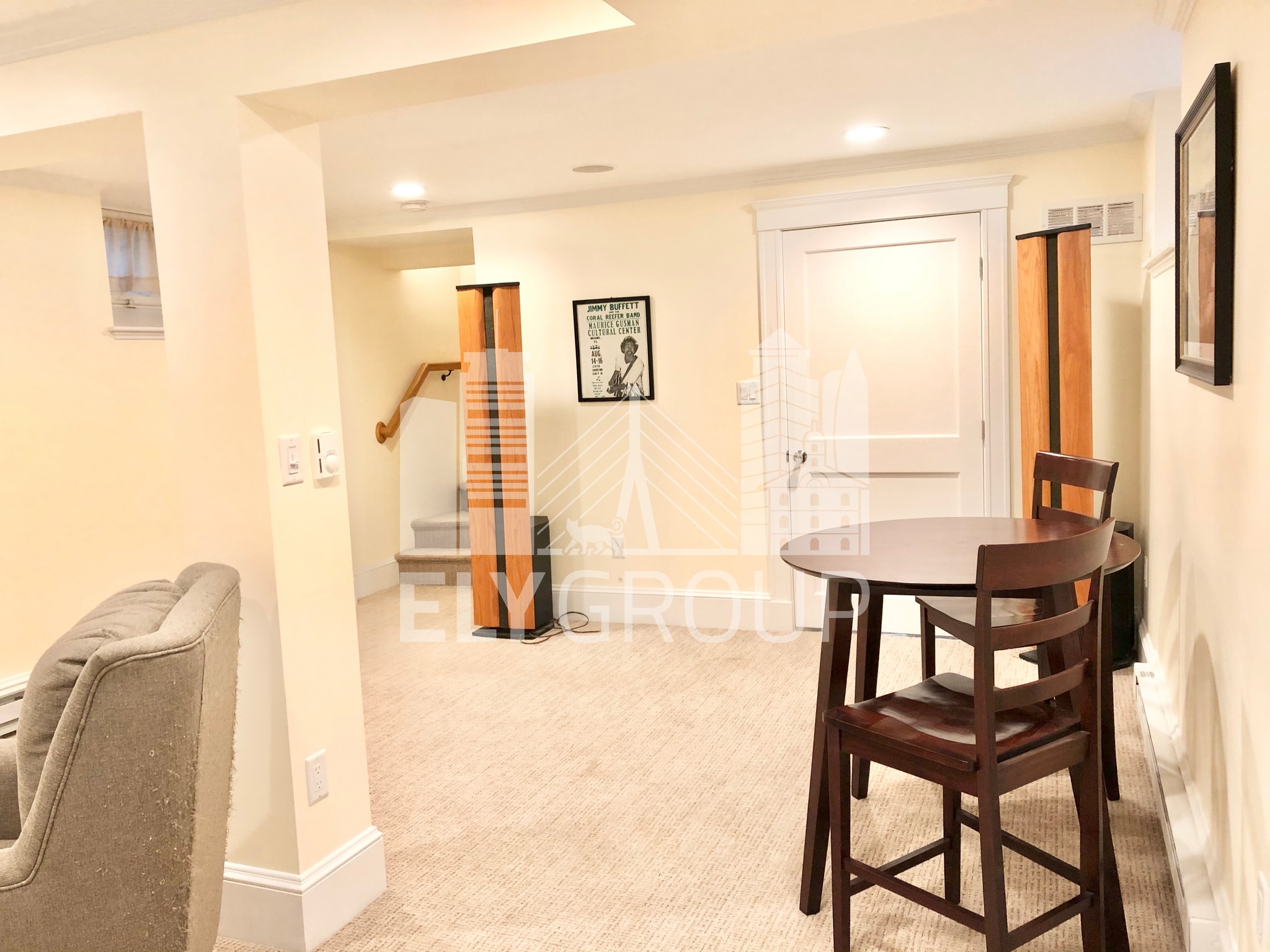 Building Photo - 230 Lake St