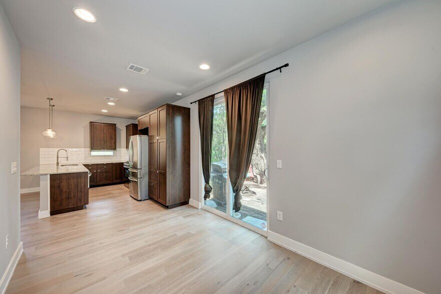Building Photo - 5308 Downs Dr
