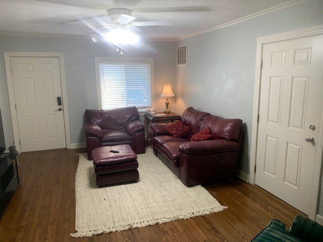 Building Photo - 2058 S Johnstone Ave