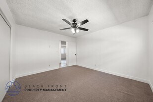 Building Photo - 13614 Cordary Ave.