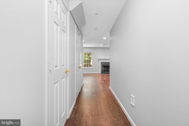 Building Photo - 11249 Watermill Ln
