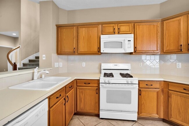 Building Photo - 20931 Deauville Dr