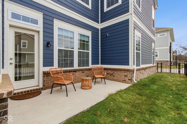 Building Photo - 776 Templeton Dr