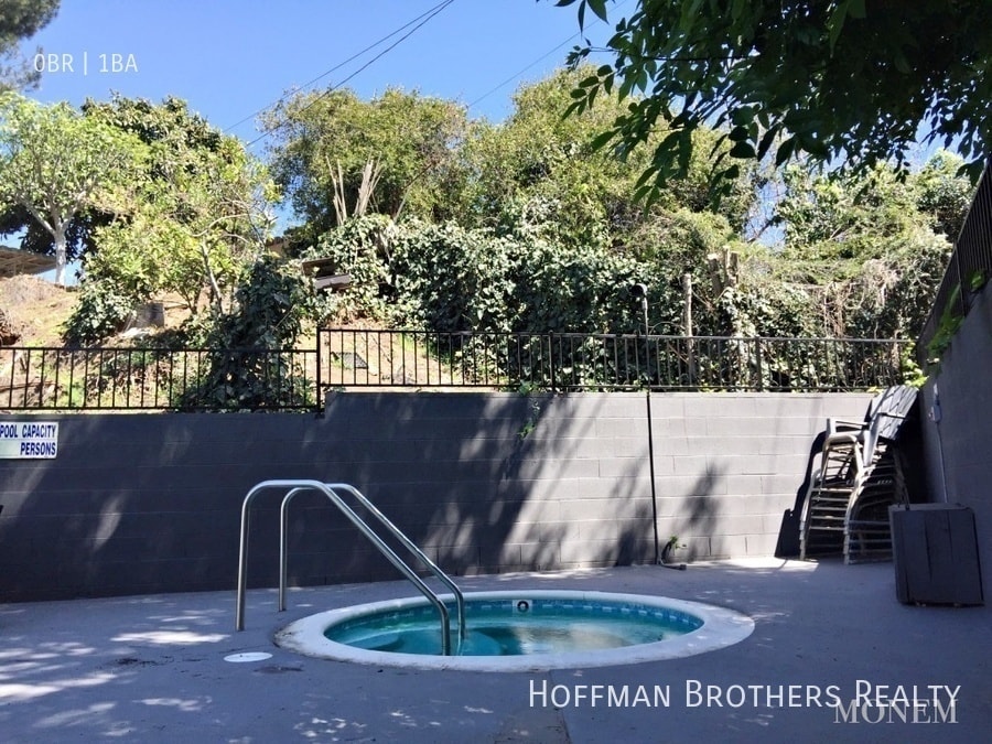 Building Photo - 4124 N Eagle Rock Blvd