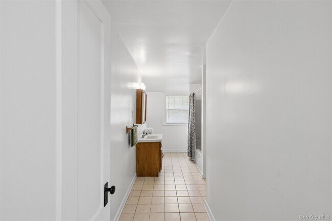 Building Photo - 208 Wheatley Rd