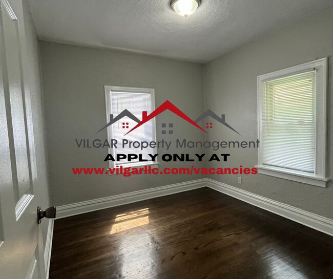 Building Photo - 3 bedrooms, 1 bathroom home in Gary, IN