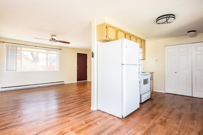 Building Photo - 607 N 16th St