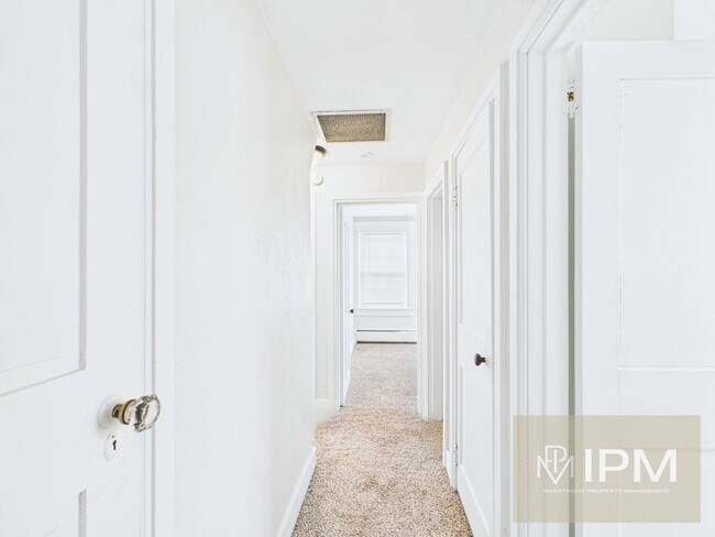 Building Photo - 44 N Main St