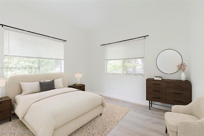 Building Photo - 109 NW 6th Ave