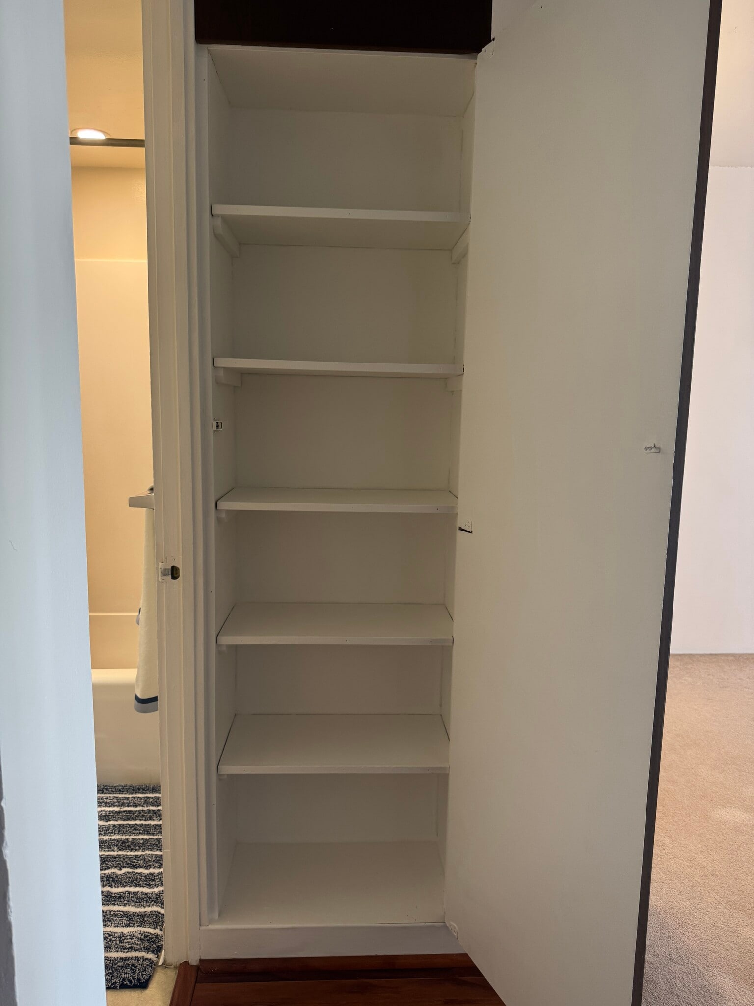 Building Photo - 1050 Kinau St