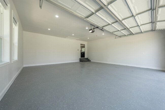 Building Photo - 313 County Rd 805A