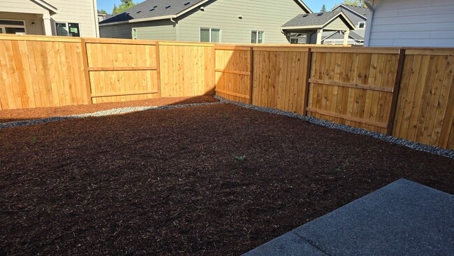 Building Photo - Amazing 3 bedroom Brand new home!!