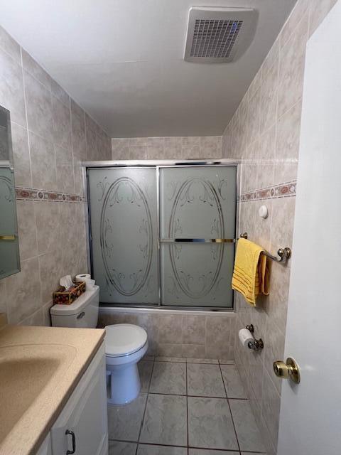 Building Photo - 6800 NE 22nd Way