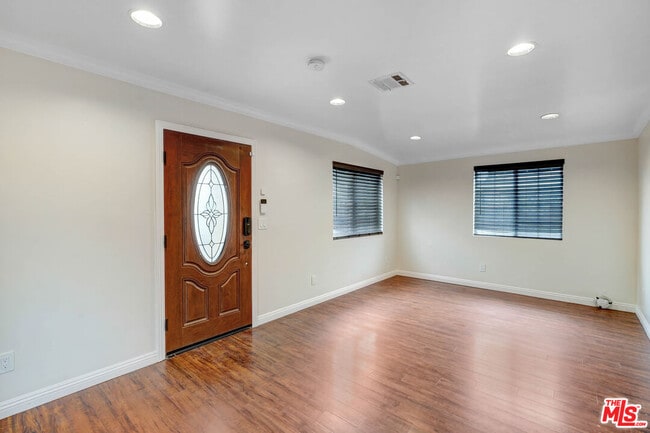 Building Photo - 1314 O'Melveny Ave