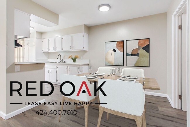 Building Photo - 615 Erie St