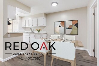 Building Photo - 615 Erie St