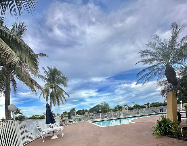 Building Photo - 2371 NW 33rd St