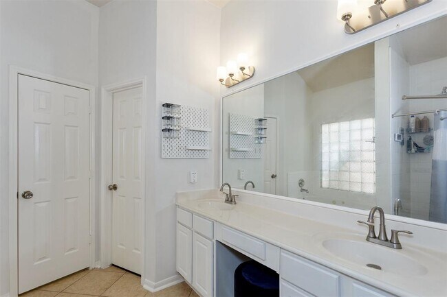 Building Photo - 3122 Glencullen Ln