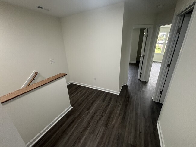 Building Photo - 610 S Blackmon St
