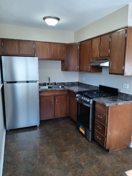 Primary Photo - 425 Lincoln Ave