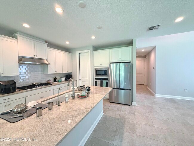 Building Photo - 11344 Newtonian Blvd