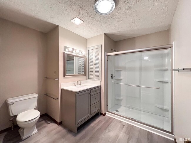 Building Photo - 1633 Greenfield Ct