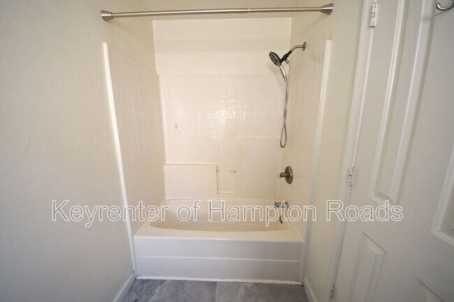 Building Photo - 1109 Lady Ashley Dr