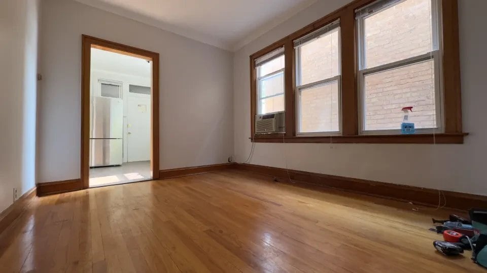 Building Photo - 6855 W Addison St