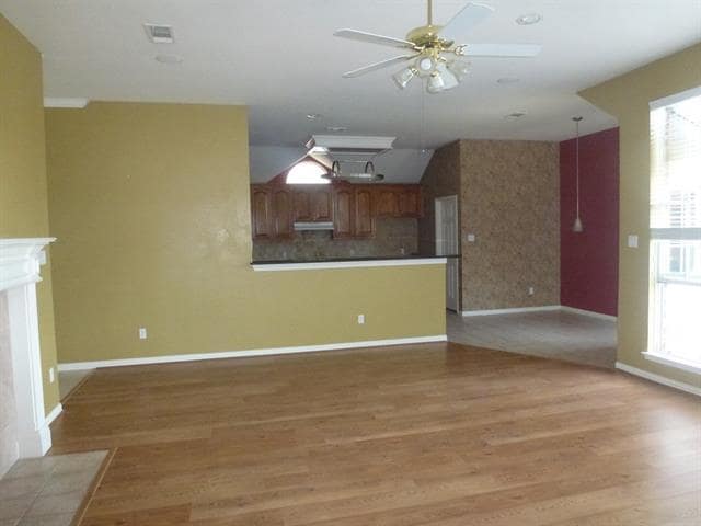 Building Photo - 3909 Clifton Dr