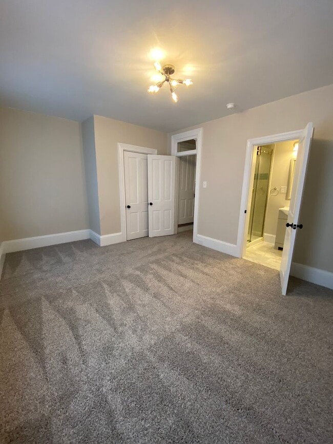 Building Photo - Wonderful newly remodeled 3 BR 2 BA  Home