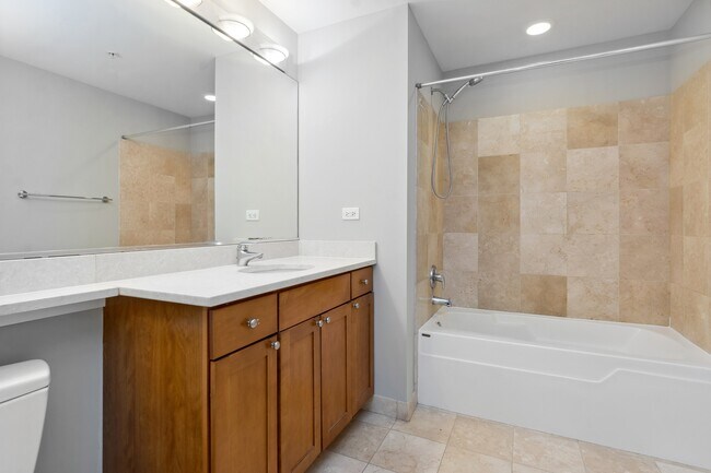 Building Photo - 200 N Jefferson St