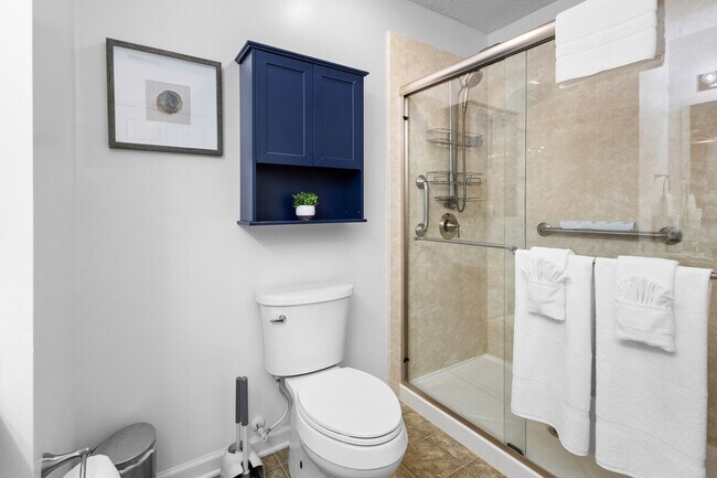 Building Photo - 13847 Catalina Dr