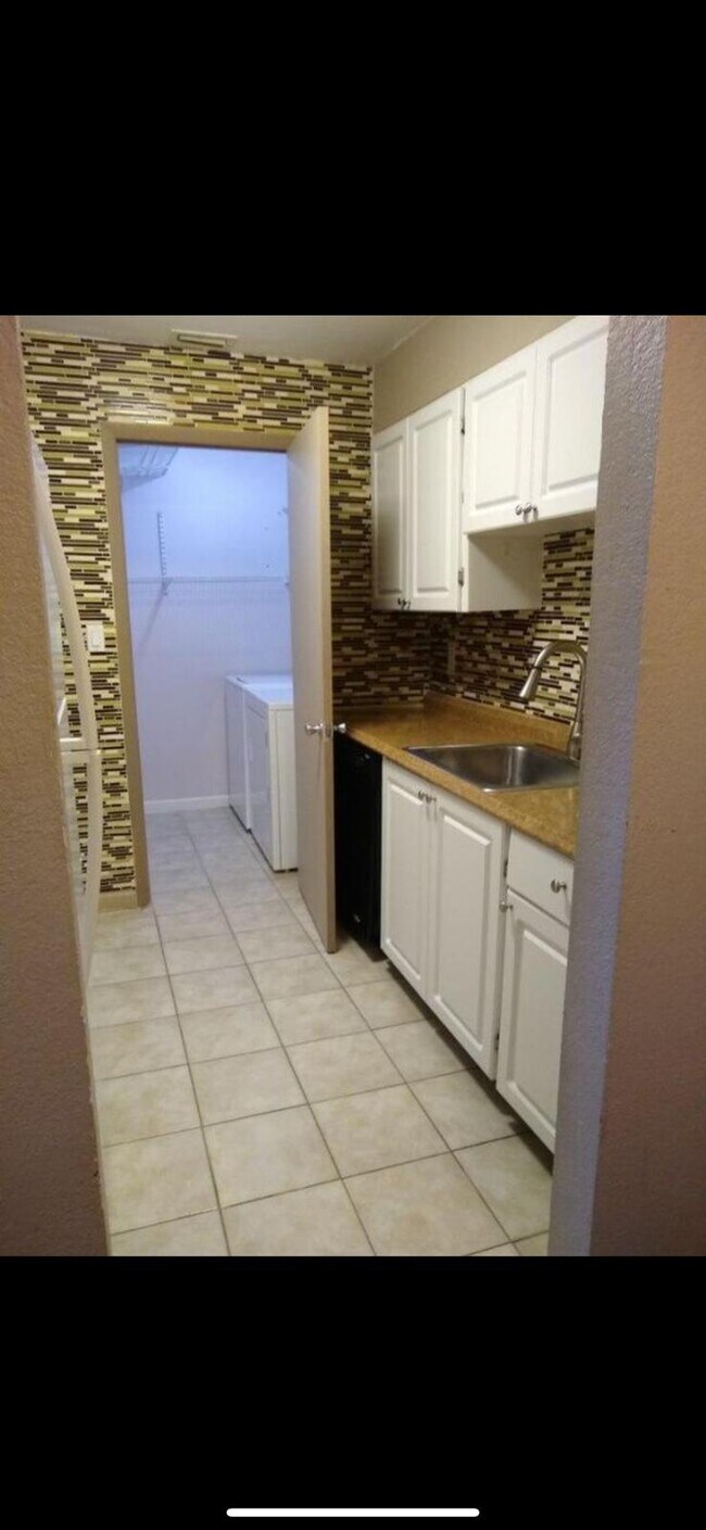Building Photo - 13405 Arbor Pointe Cir