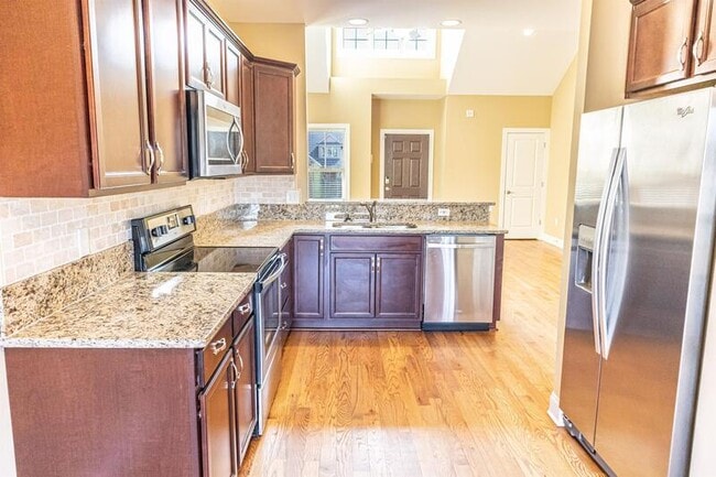 Building Photo - 113 Cypress Cir