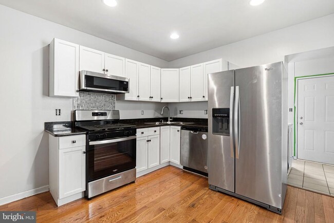Building Photo - 1508 S 29th St