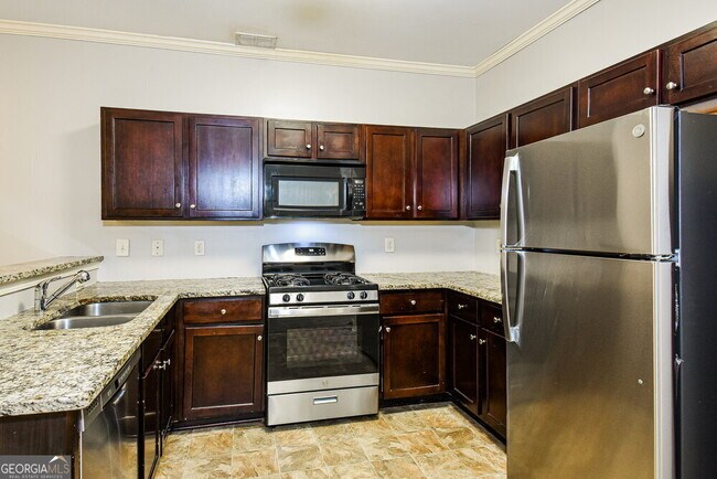 Building Photo - 338 Camellia Way