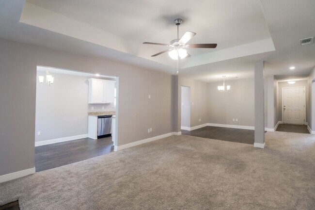 Building Photo - 16509 Lexington Ct