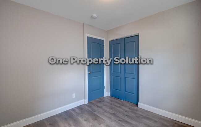 Building Photo - 4401 W 21st Ave