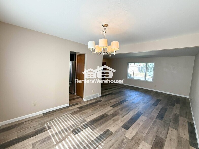 Building Photo - 6420 W 108th Ave