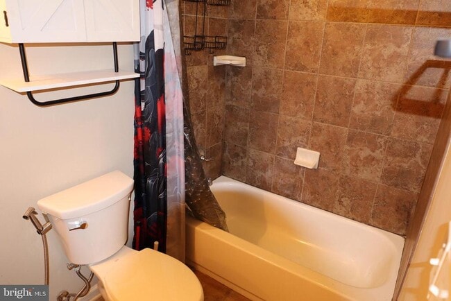 Building Photo - 11202 Troy Rd