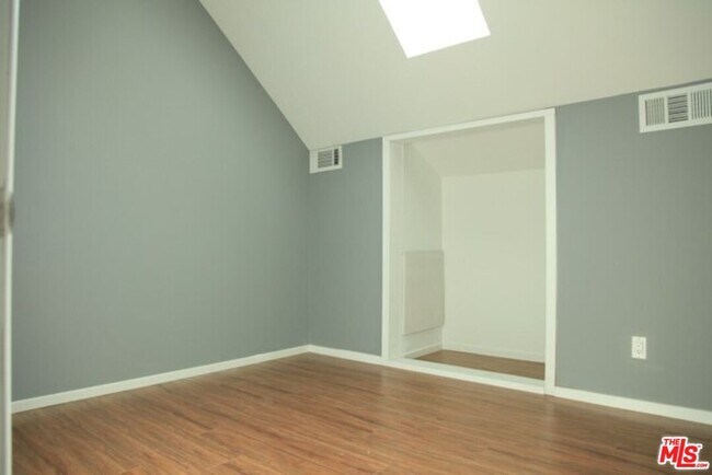 Building Photo - 2711 Orchard Ave.
